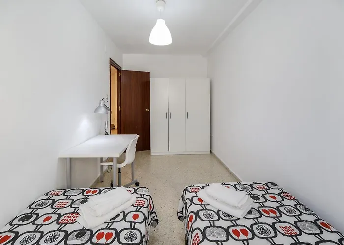 Paco House מלון קדיז